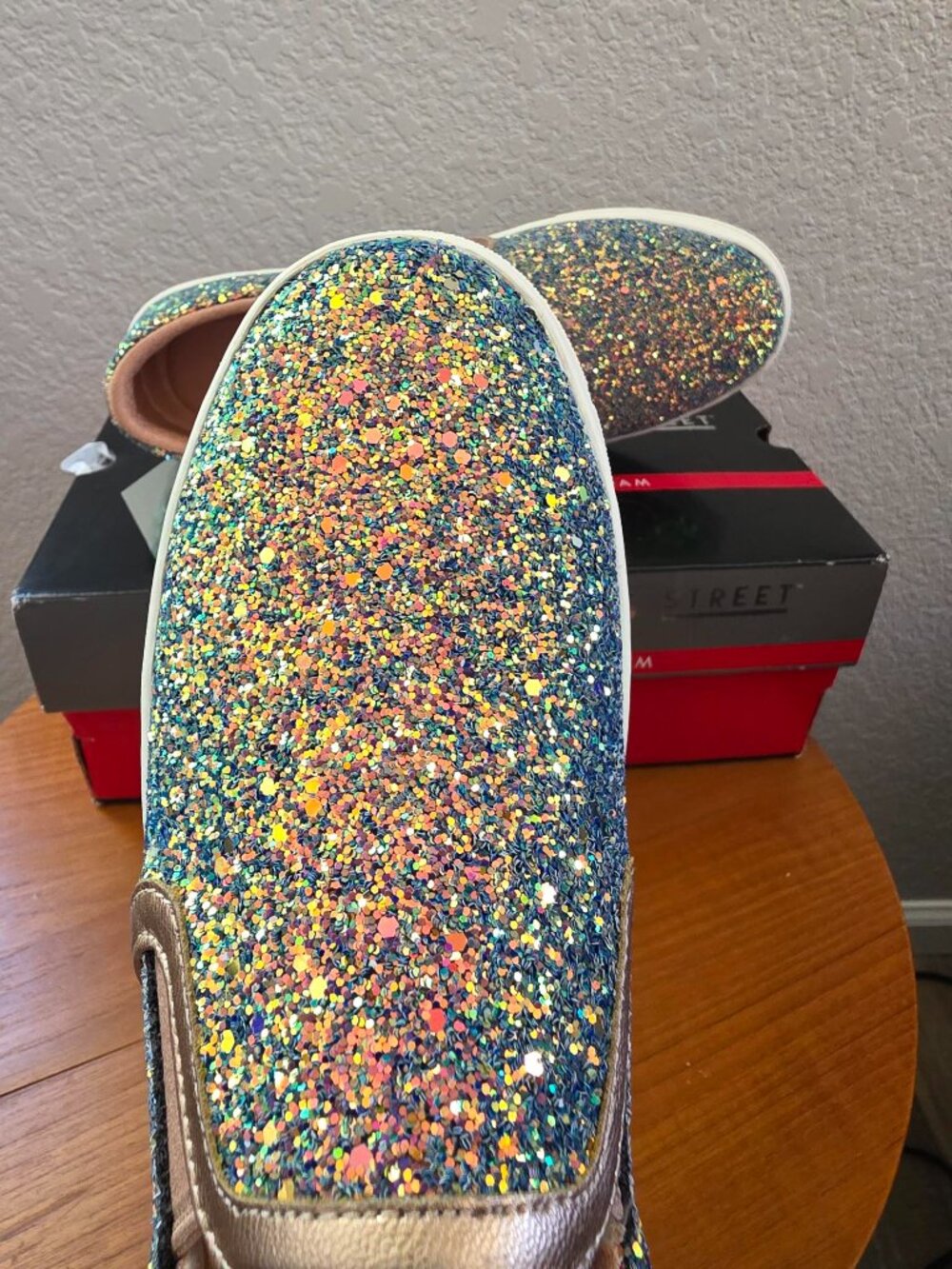 Skechers Street Los Angeles Goldie – Glitz & Bitz Slip-On Sneakers - Picture 5 of 9